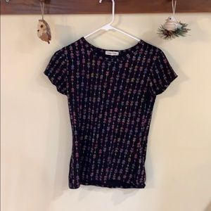 Girls Size Large Cute Top With Arrows